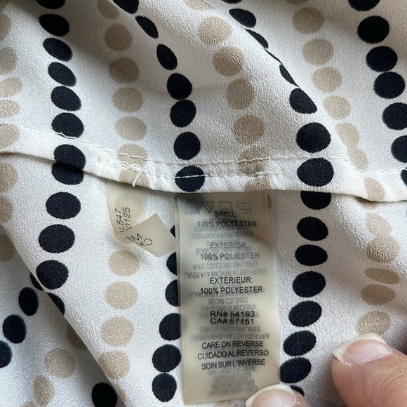 Calvin Klein women’s M Blush & black polka dot on cream blouse longsleeve v-neck - Picture 11 of 13
